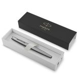 Töltőtoll, ezüst színű klip, ezüst színű tolltest, PARKER "Royal Jotter"